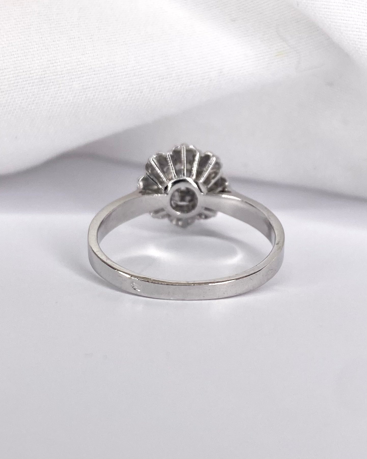 Bague Solitaire Fleur Diamant "Aglaé" - Elliade Paris