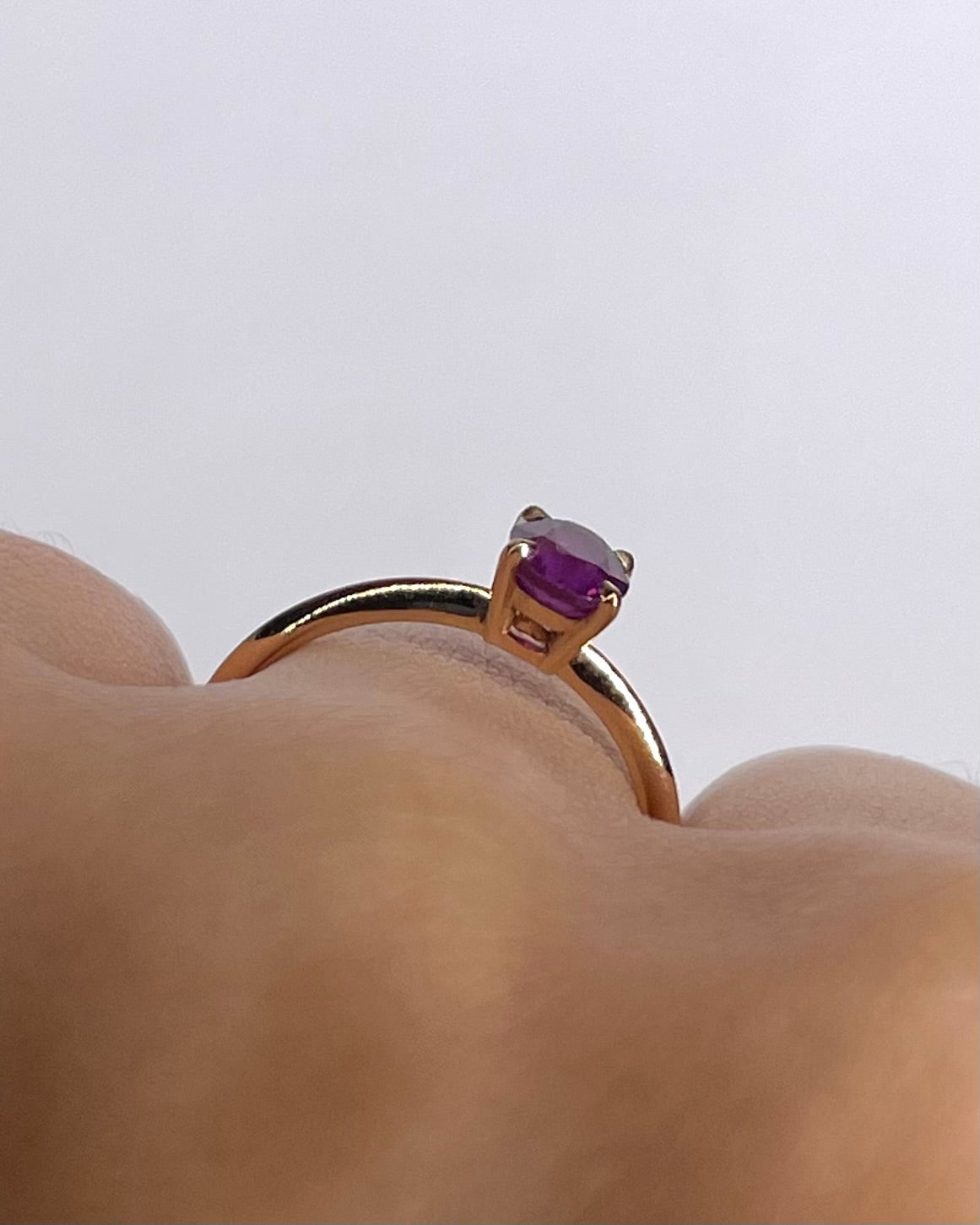 Bague Solitaire Grenat 0.80 carat "Patricia" - Elliade Paris