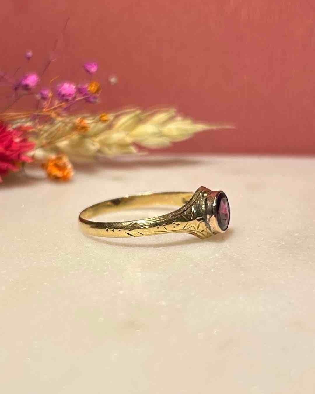 Bague Solitaire Grenat 0.85 Carat &quot;Denisa&quot; - Elliade Paris