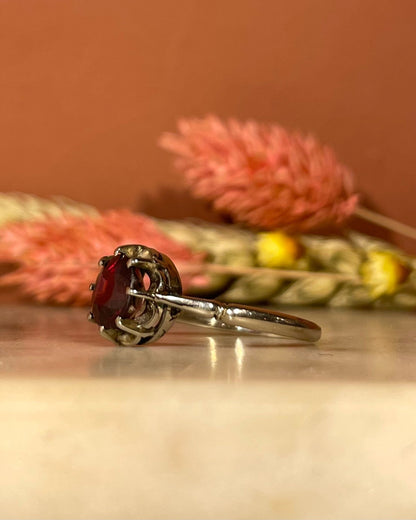 Bague Solitaire Grenat 1.35 carat &quot;Raphaela&quot; - Elliade Paris