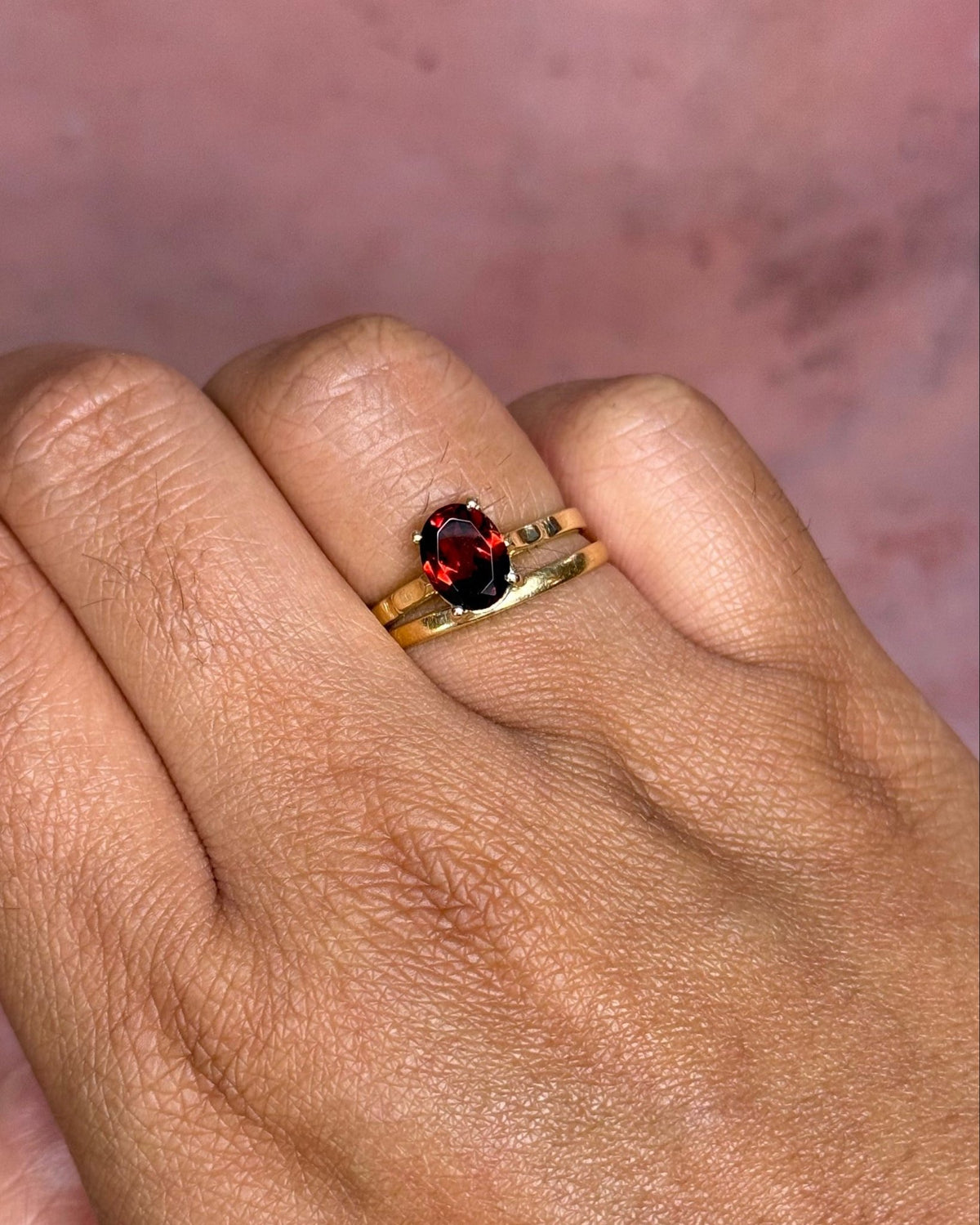 Bague Solitaire Grenat 1.45 carat "Daniel" - Elliade Paris