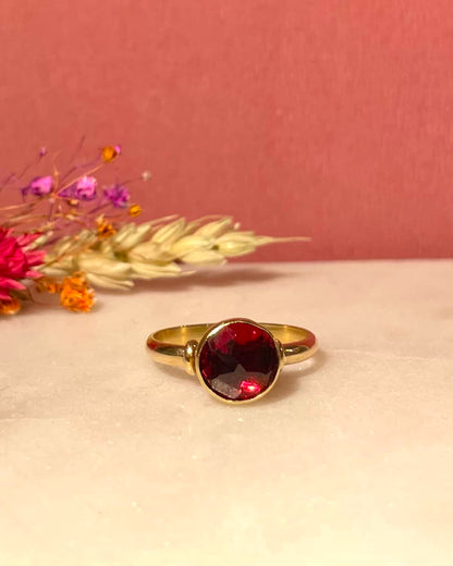 Bague Solitaire Grenat 1.45 Carat &quot;Laurianne&quot; - Elliade Paris