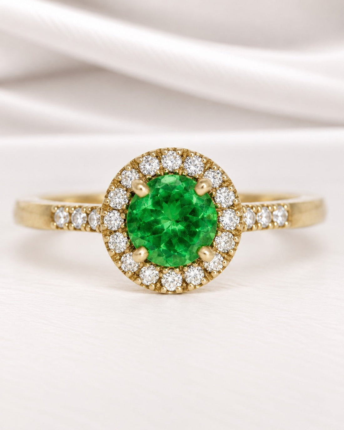 Bague Solitaire Grenat Tsavorite 0.67 carat &amp; Diamants 0.22 carat "Erika" - Elliade Paris