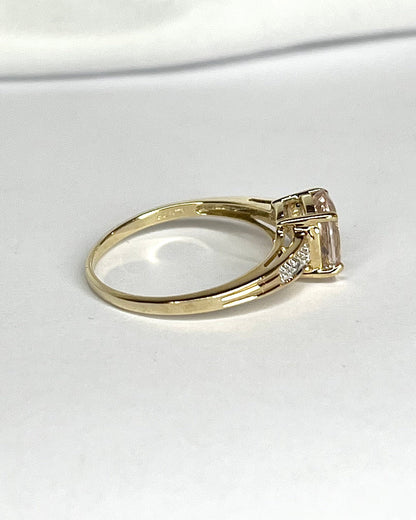 Bague Solitaire Morganite 1.30 carat &amp; 2 Diamants "Mihaela" - Elliade Paris