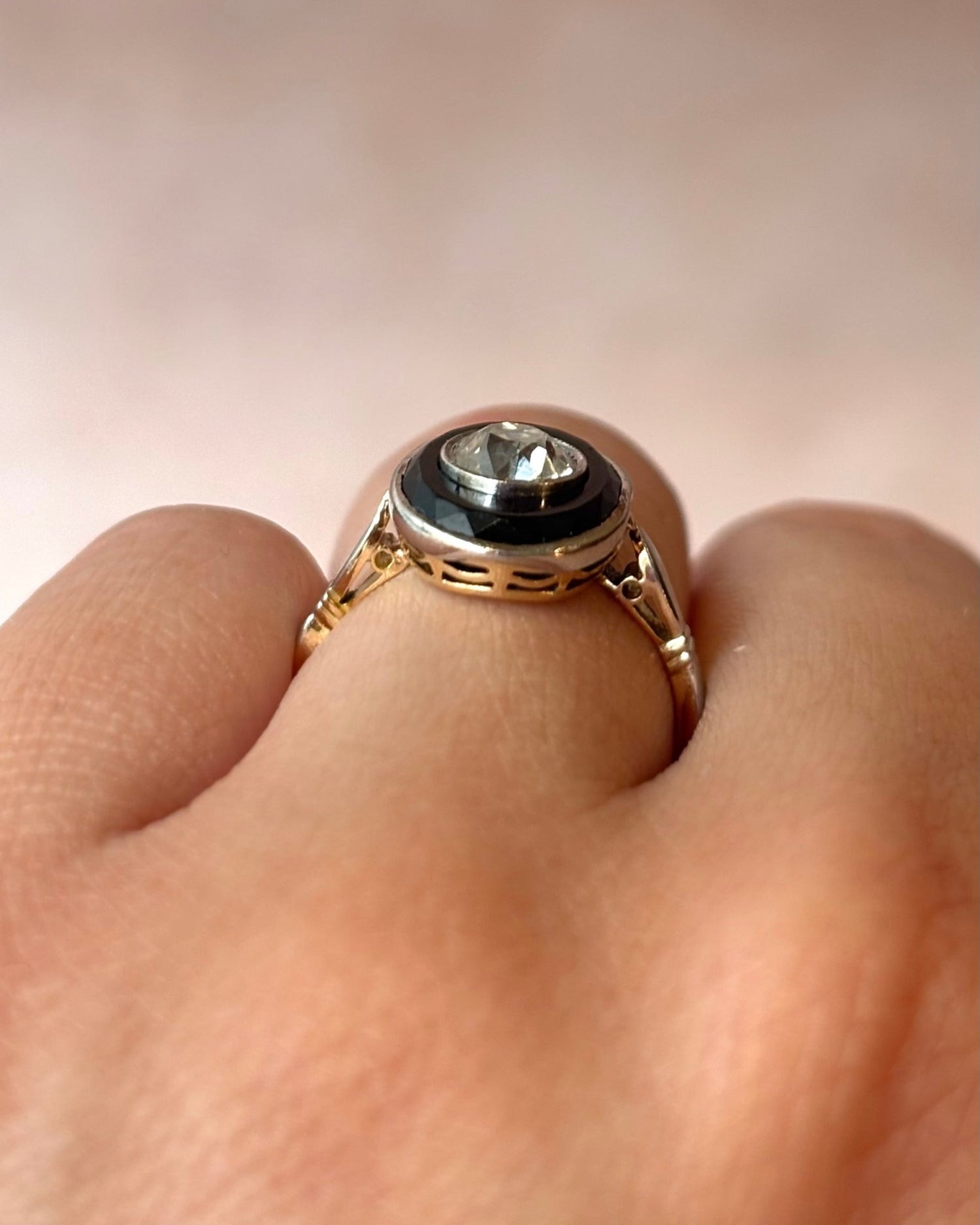 Bague Solitaire Onyx &amp; Diamant 0.65 carat "Annabelle" - Elliade Paris