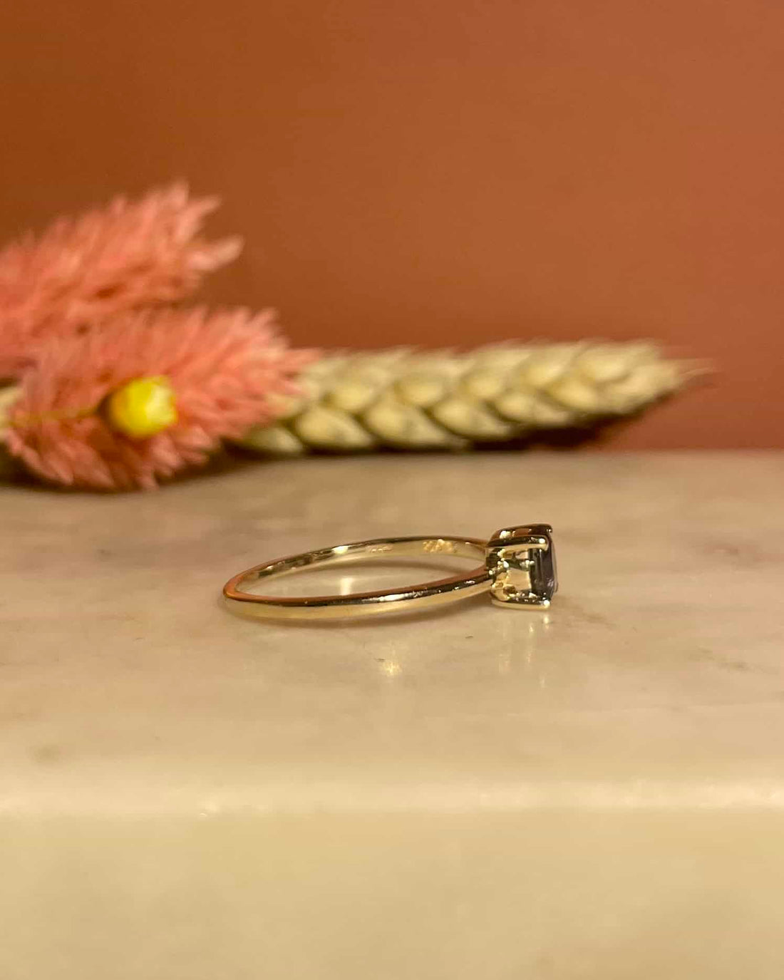 Bague Solitaire Saphir Bleu-Vert 0.65 Carat &quot; Sam&quot;