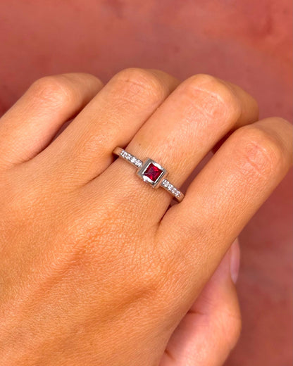 Bague Solitaire Rubis 0.30 carat &amp; Diamants 4.31g "Ernest" - Elliade Paris