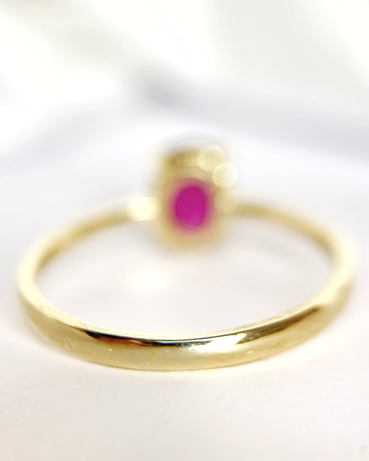 Bague Solitaire Rubis 0.92 carat "Ines" - Elliade Paris