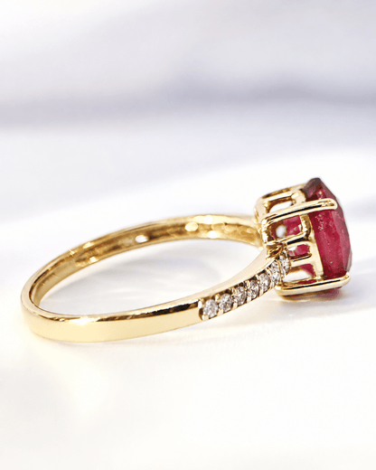 Bague Solitaire Rubis 2.78 carats &amp; Diamants "Télma" - Elliade Paris