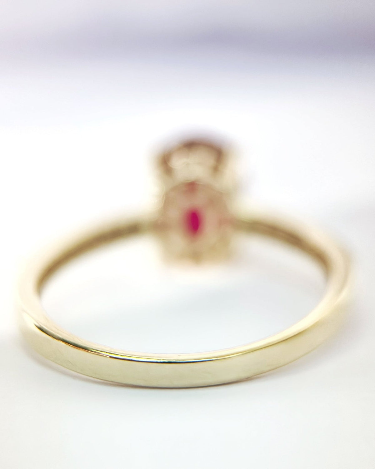 Bague Solitaire Rubis 2.78 carats &amp; Diamants "Télma" - Elliade Paris