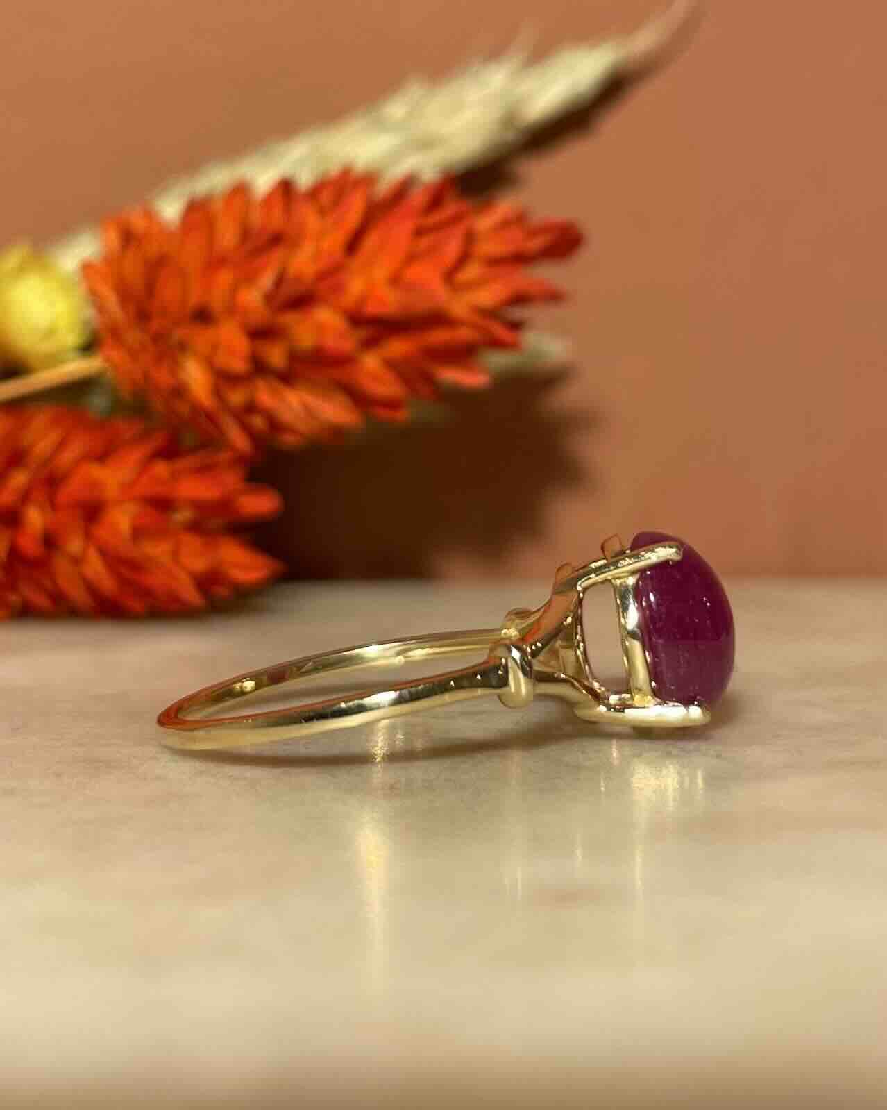 Bague solitaire Rubis 2.80 carats cabochon "Mélanie" - Elliade Paris
