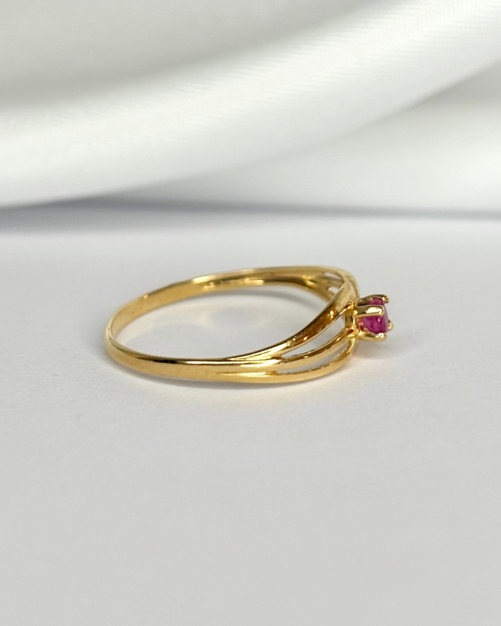 Bague Solitaire Rubis "Callisto" - Elliade Paris