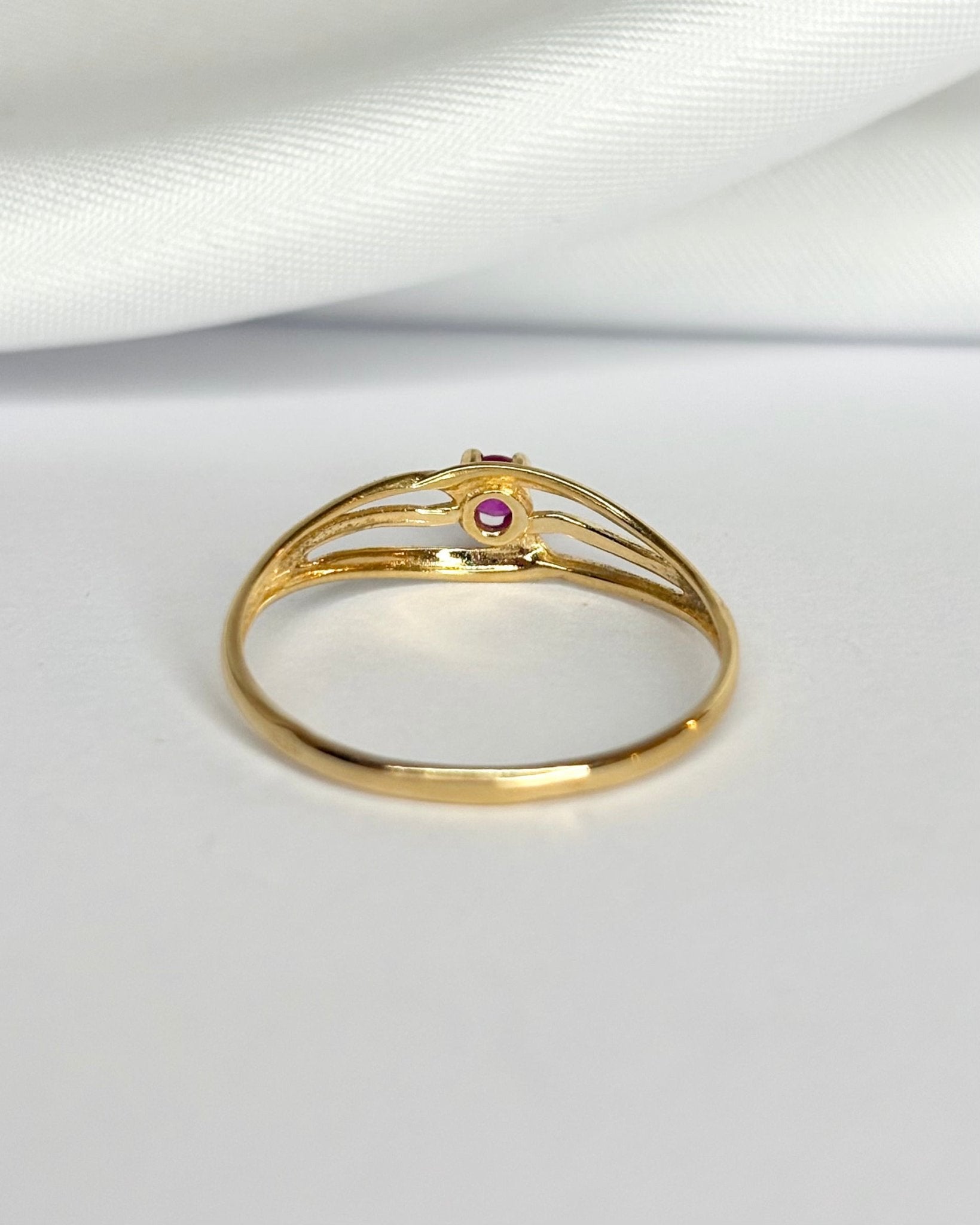 Bague Solitaire Rubis "Callisto" - Elliade Paris