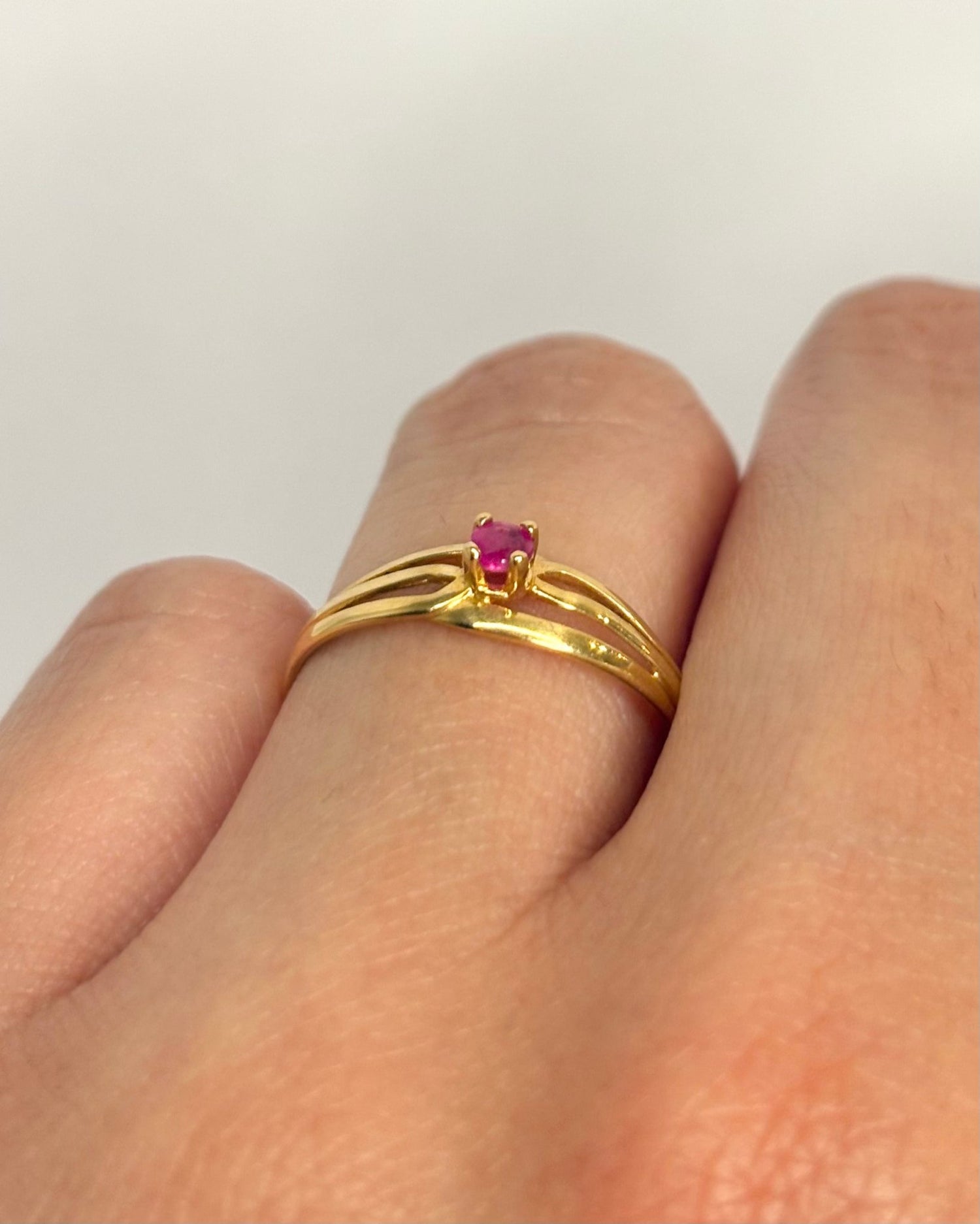 Bague Solitaire Rubis "Callisto" - Elliade Paris