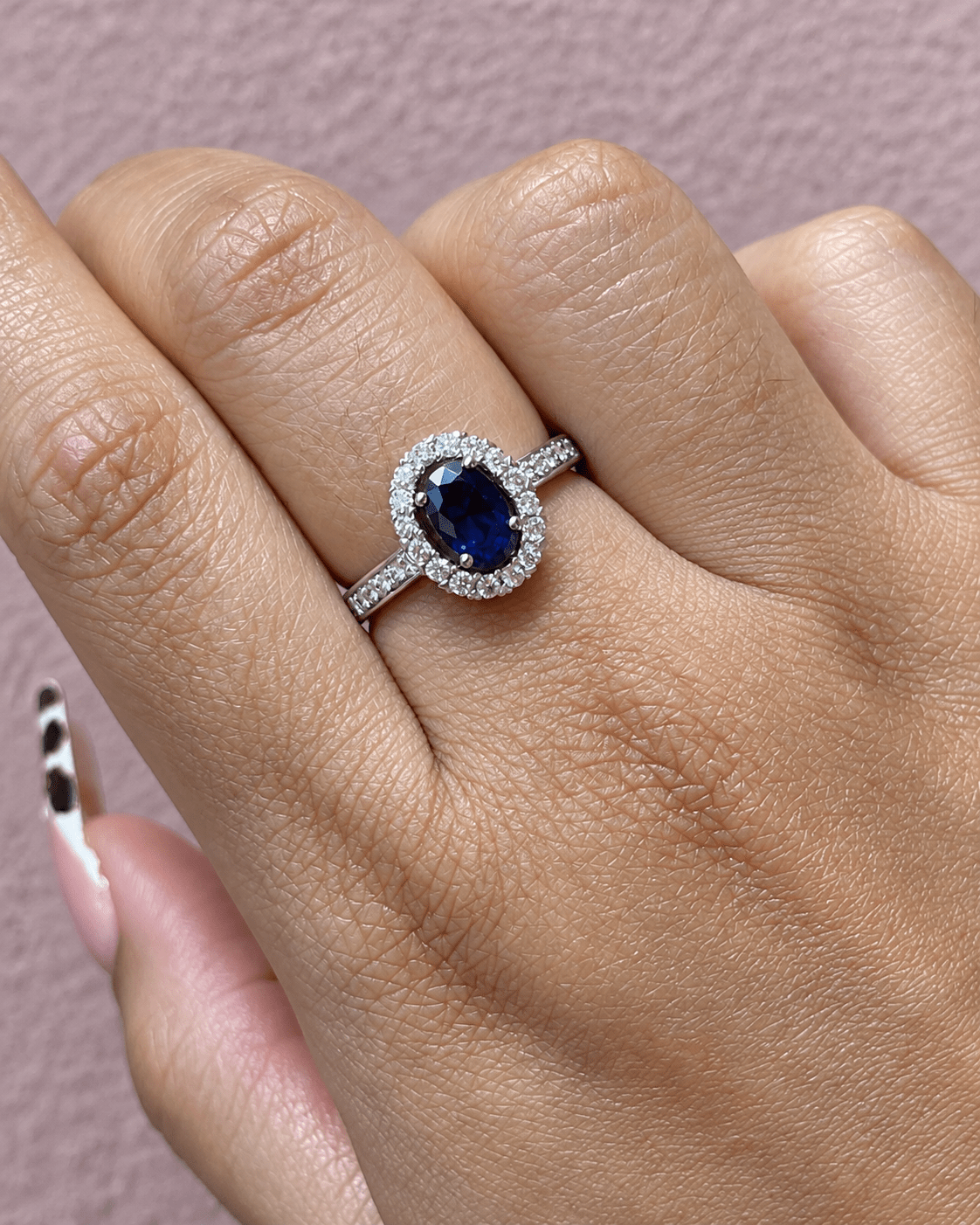 Bague Solitaire Saphir 0.88 carat &amp; Diamants 0.32 carat 4.06g "Elsa" - Elliade Paris