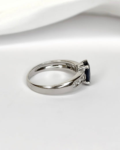 Bague Solitaire Saphir 1 carat &amp; Diamants "Gina" - Elliade Paris