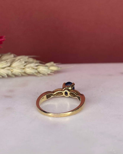 Bague Solitaire Saphir 1.10 carat &amp; Diamants &quot;Lorena&quot; - Elliade Paris