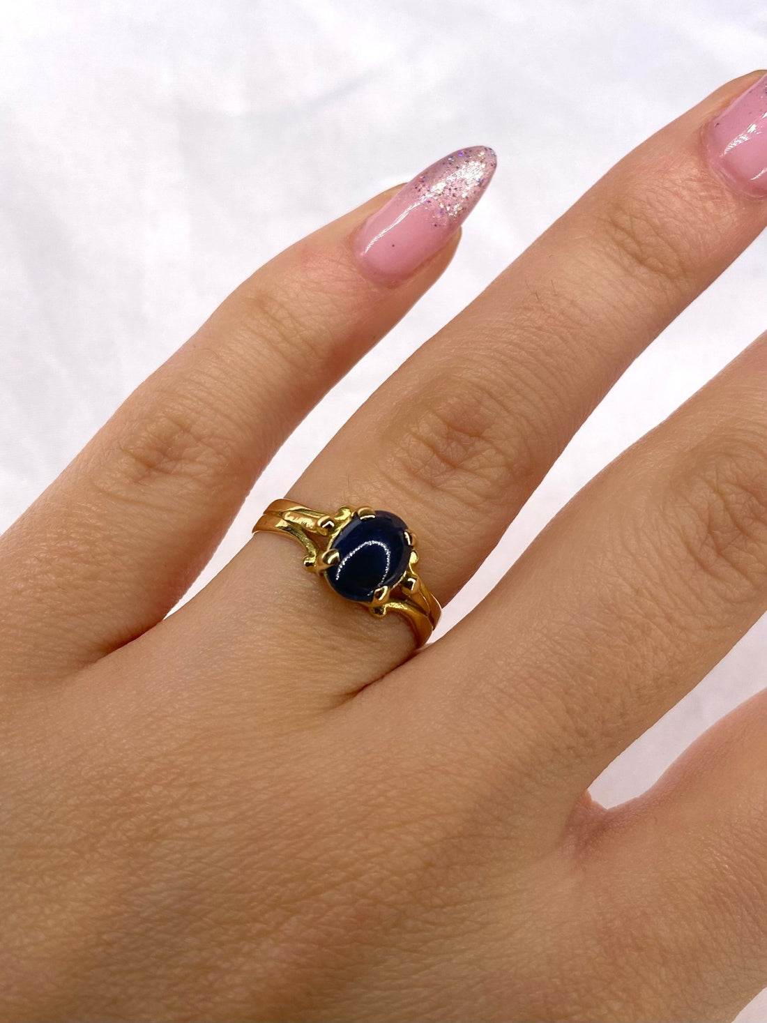 Bague Solitaire Saphir 1.80 carat "Liliana" - Elliade Paris