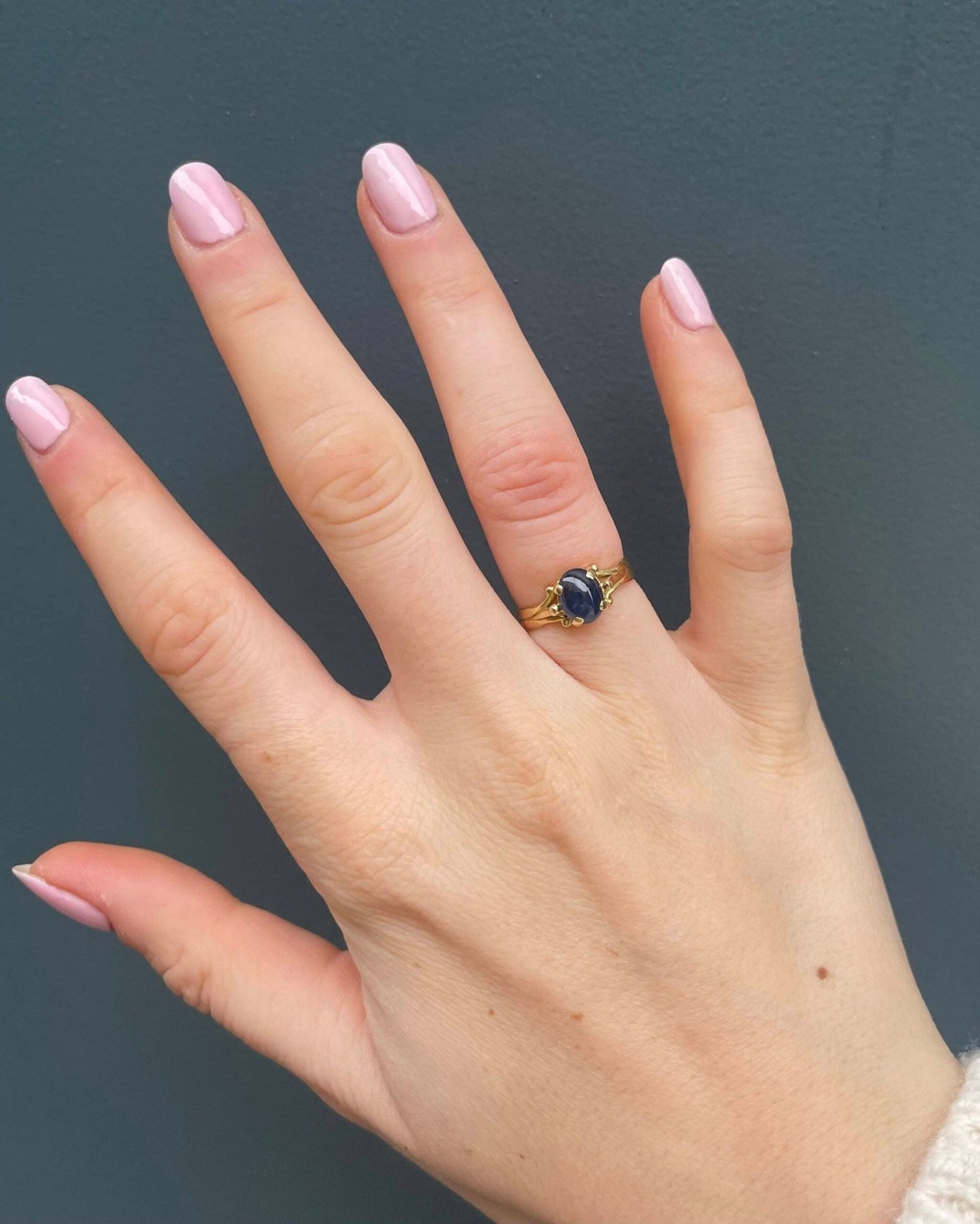 Bague Solitaire Saphir 1.80 carat "Liliana" - Elliade Paris