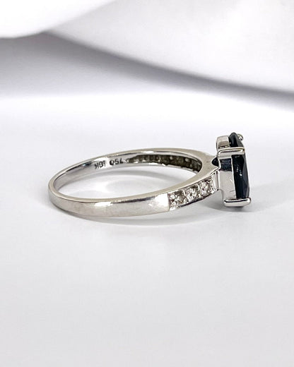 Bague Solitaire Saphir 2.10 carats &amp; 6 Diamants "Olivia" - Elliade Paris