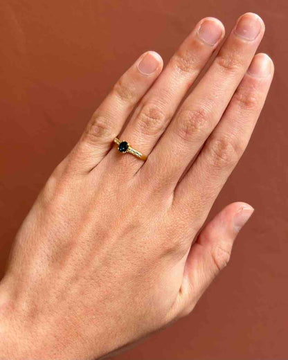 Bague Solitaire Saphir &amp; Diamants Vintage &quot;Lison&quot; - Elliade Paris