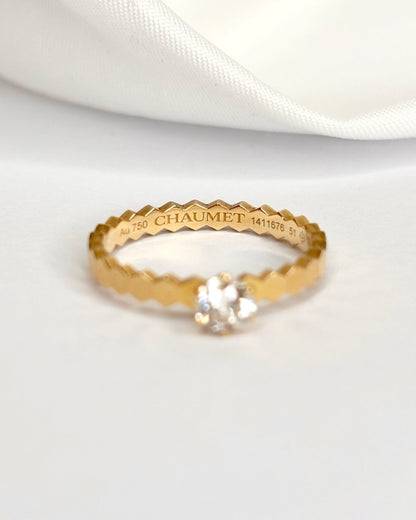 Bague Solitaire Signée Chaumet Diamant 0.30 carat "Bee my love" - Elliade Paris
