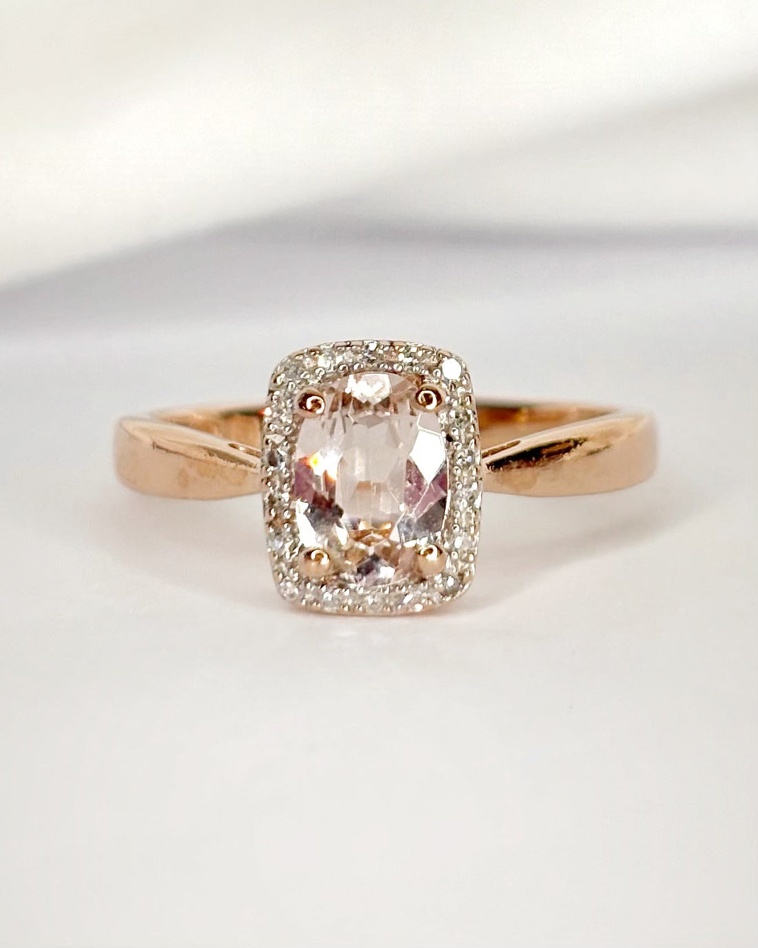 Bague Solitaire Style Art Déco Morganite 0.70 carat &amp; Diamants "Adeline" - Elliade Paris