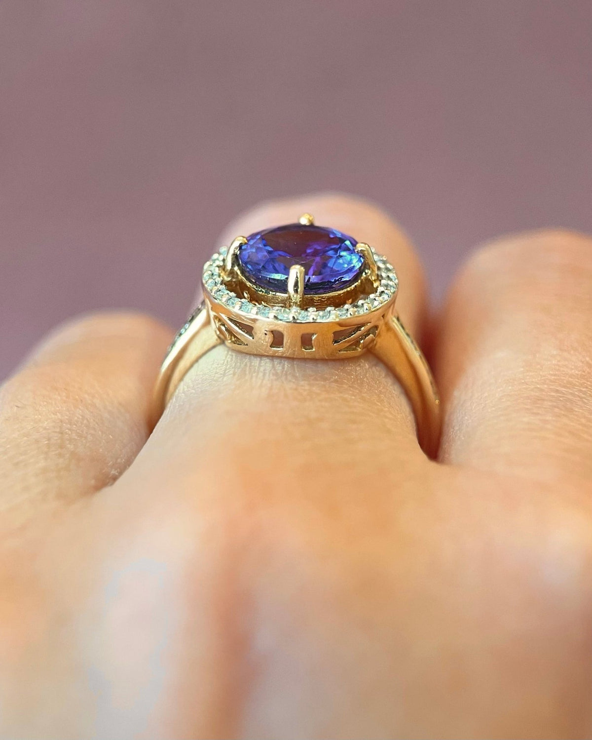 Bague Solitaire Tanzanite 2.30 carats &amp; Diamants 0.40 carat 4,59g "Iliana" - Elliade Paris