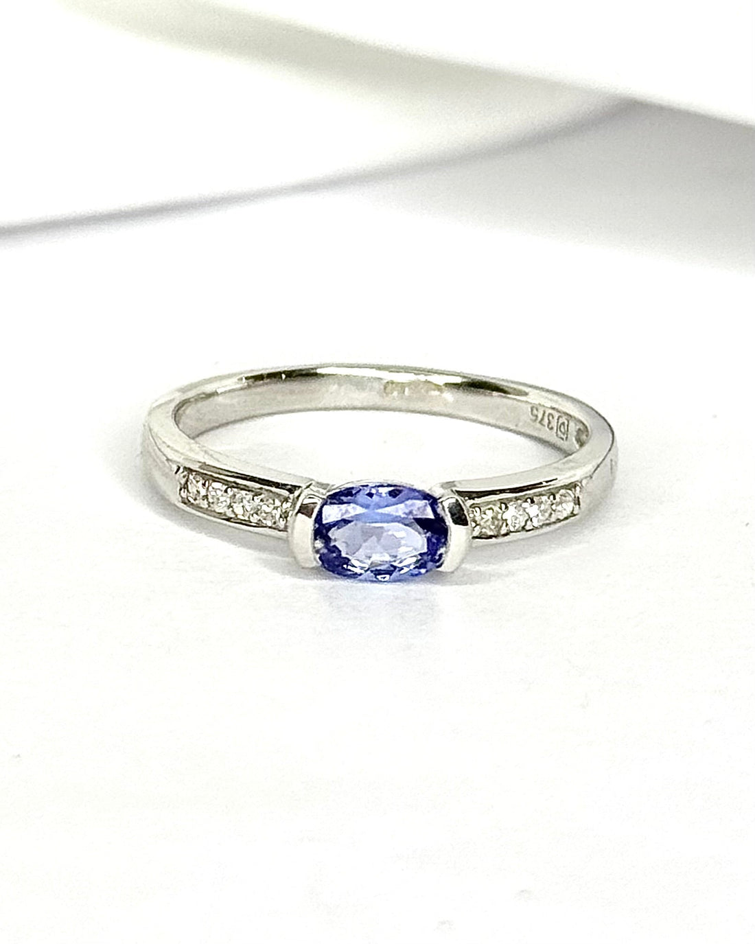 Bague Solitaire Tanzanite &amp; Diamants "Daliah" - Elliade Paris