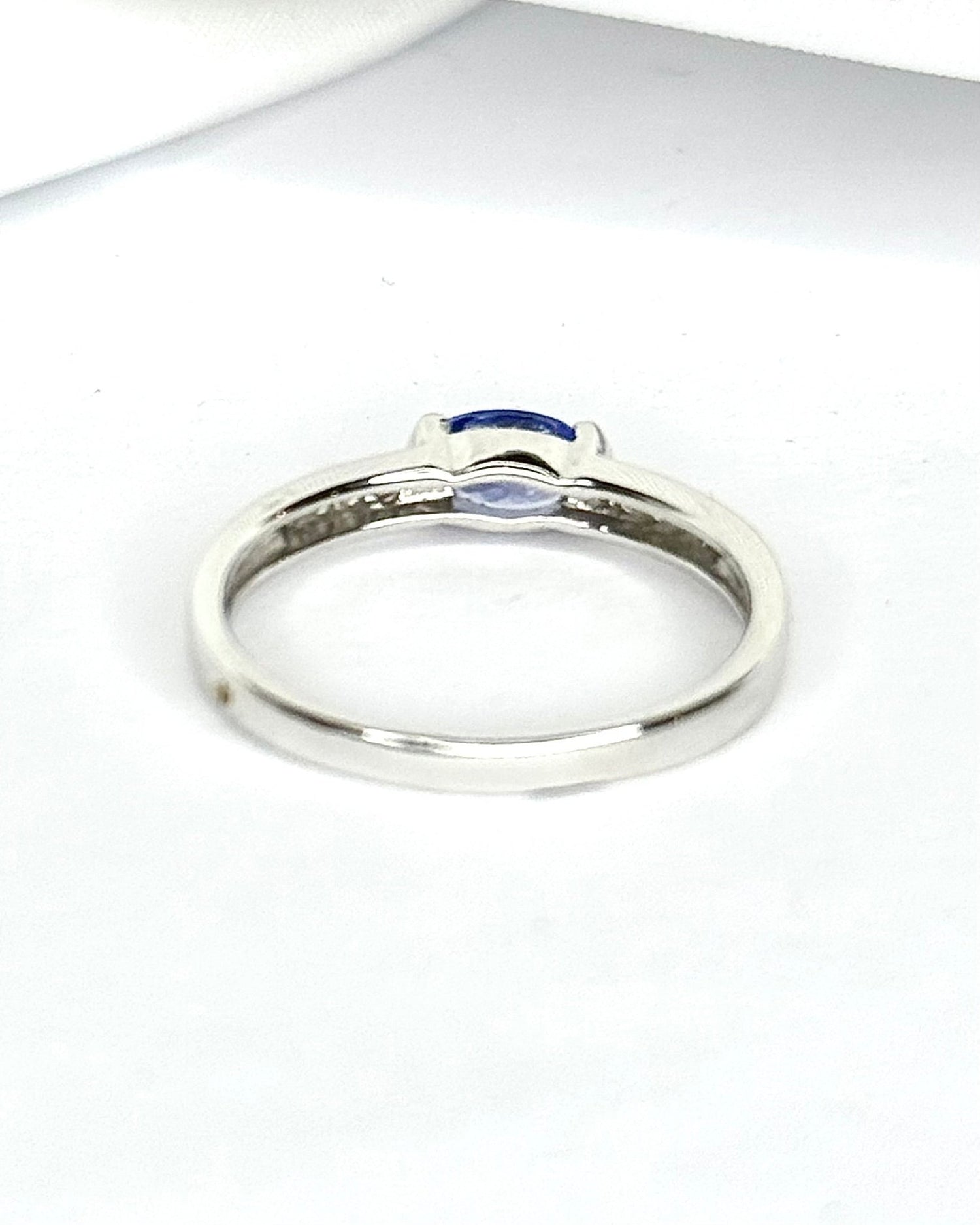Bague Solitaire Tanzanite &amp; Diamants "Daliah" - Elliade Paris