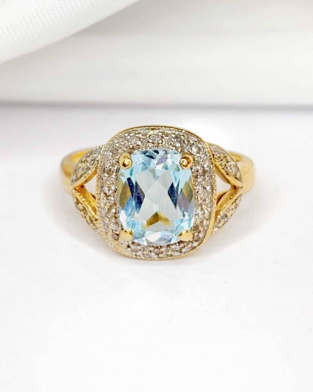 Bague Solitaire Topaze 2.20 carats &amp; Diamants "Micheline" - Elliade Paris