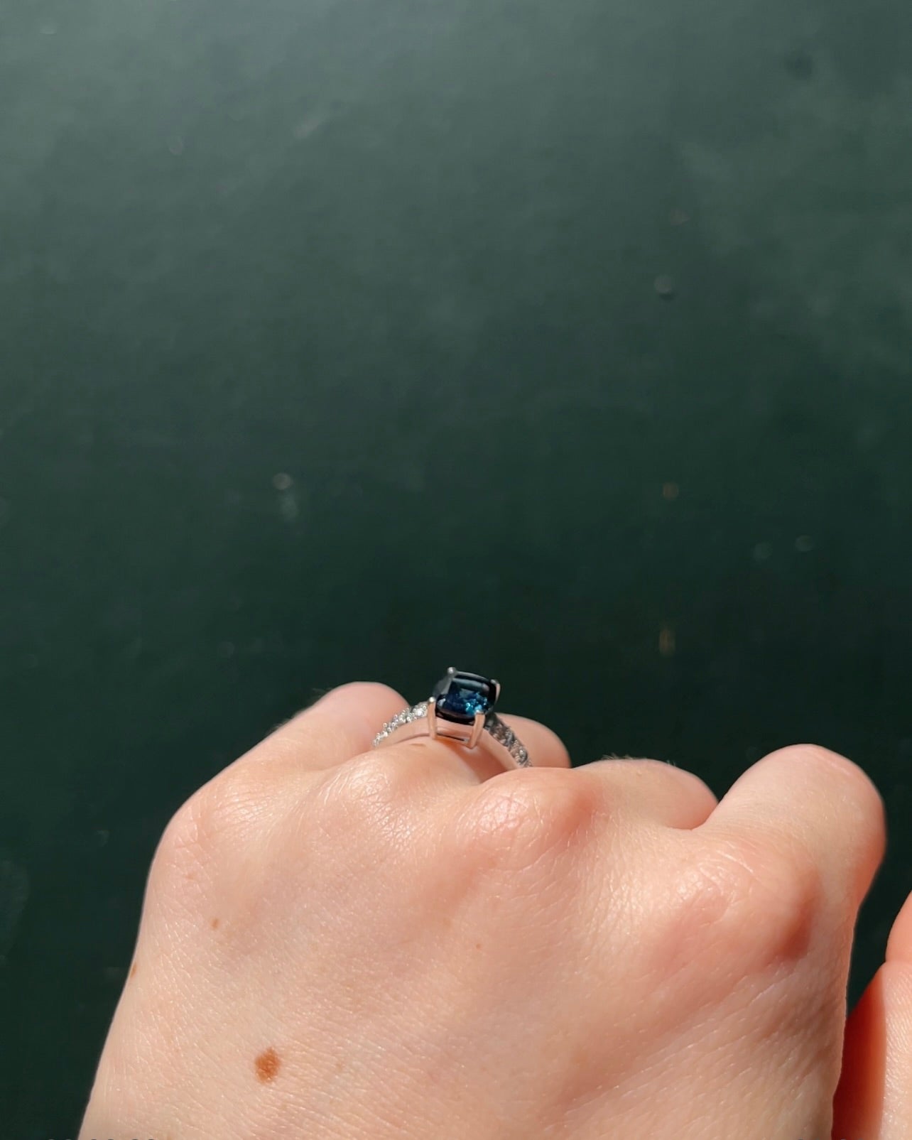 Bague Solitaire Topaze 2.90 carats &amp; Diamants "Apollon" - Elliade Paris