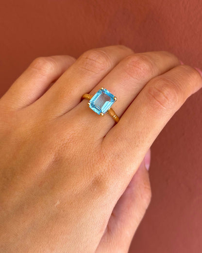 Bague Solitaire Topaze Bleu Lagon 3.35 carats "Marianne" - Elliade Paris