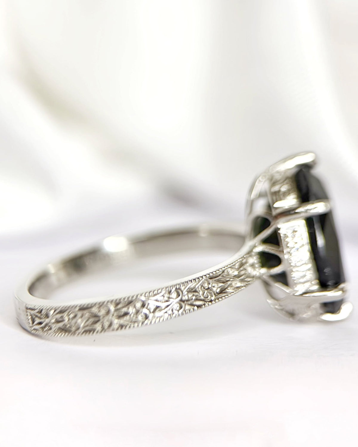 Bague Solitaire Tourmaline 4.37 carats &amp; Diamants "Irina" - Elliade Paris