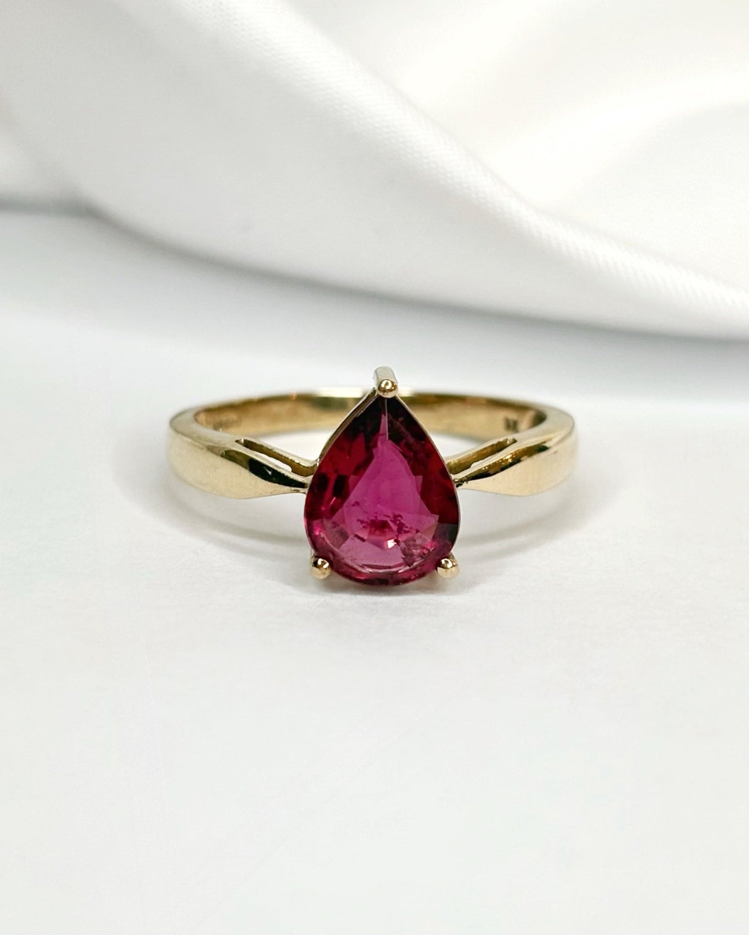 Bague Solitaire Tourmaline Rose 1.25 carat "Aïna" - Elliade Paris
