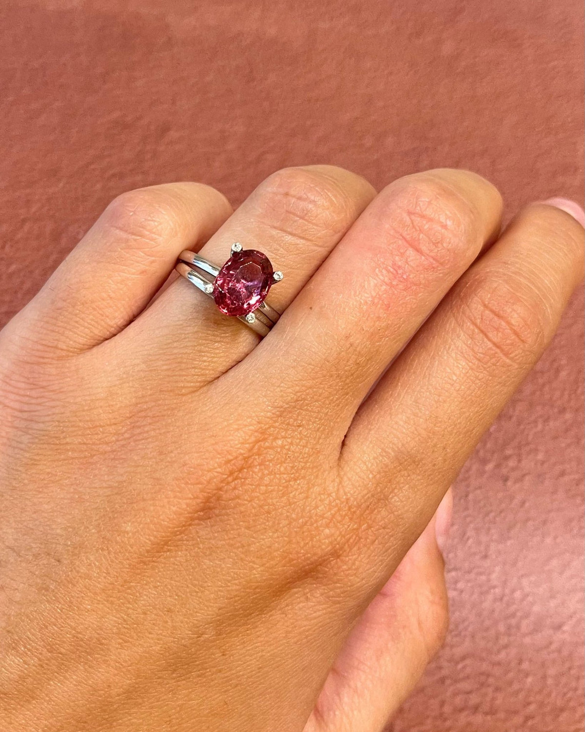 Bague Solitaire Tourmaline Rose 1.90 carat &amp; Diamants "Vicky" - Elliade Paris