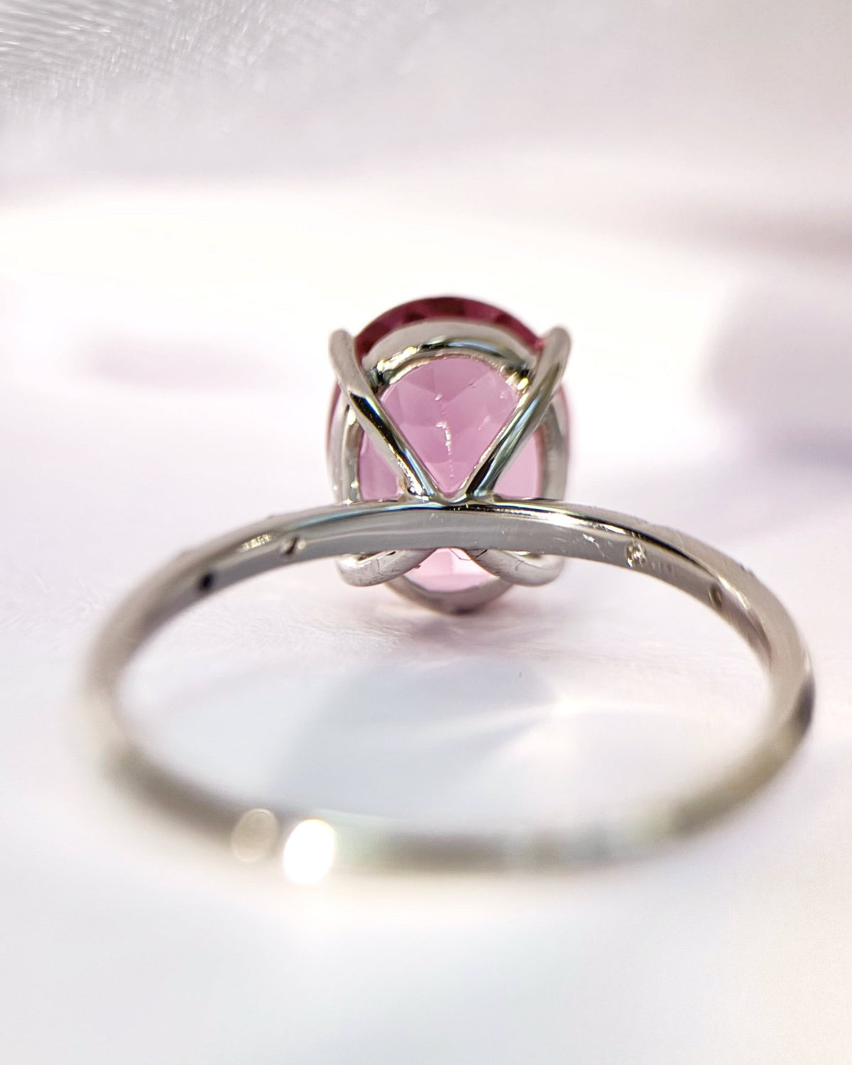 Bague Solitaire Tourmaline Rose 2.20 carats &amp; Diamants "Tania" - Elliade Paris