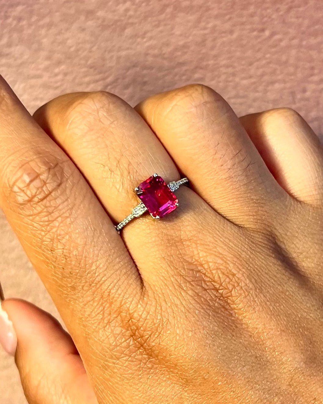 Bague Solitaire Tourmaline Rubellite &amp; Diamants "Violaine" - Elliade Paris