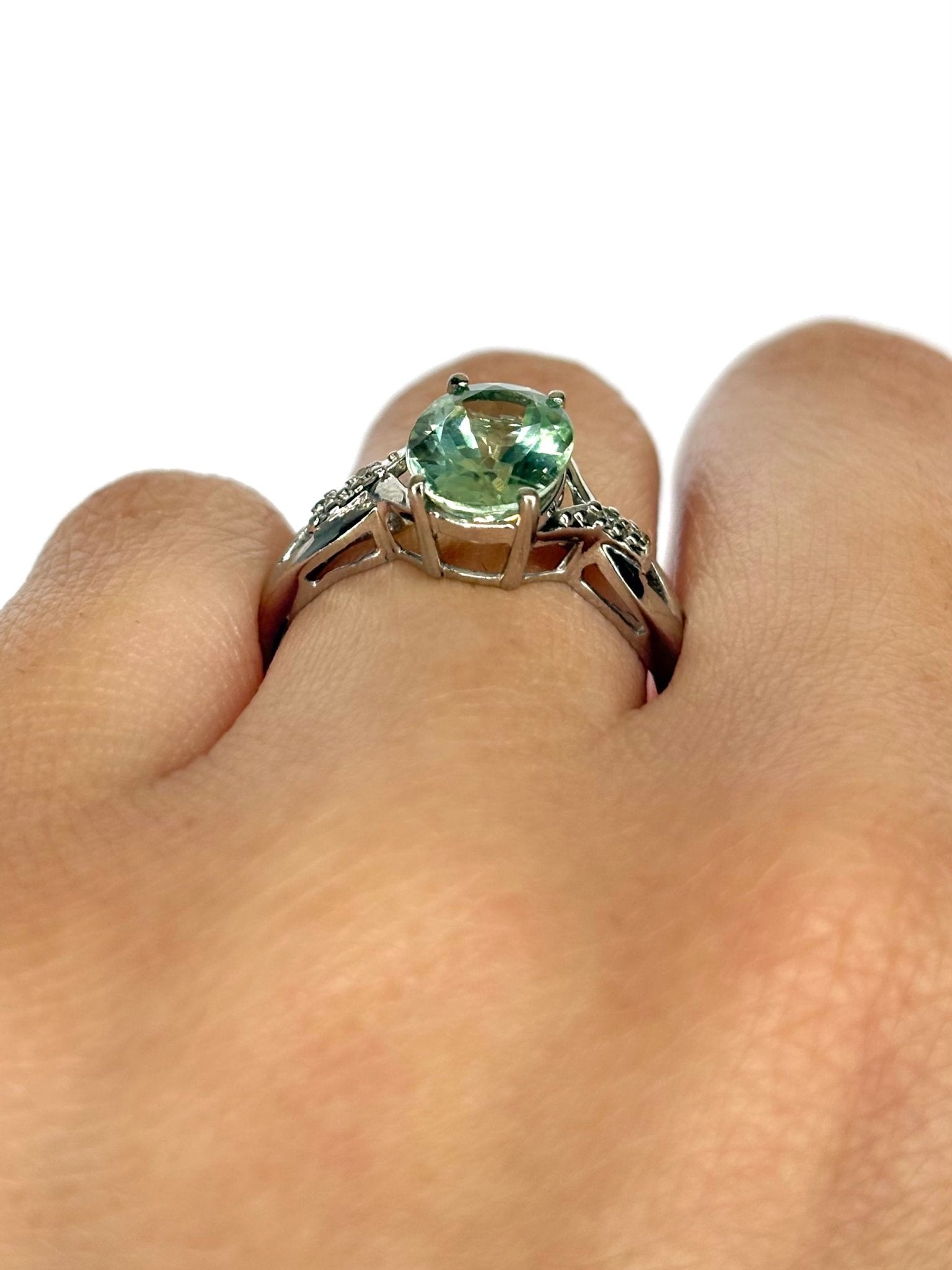Bague Solitaire Tourmaline Verte 2.30 carats &amp; Diamants "Rita" - Elliade Paris