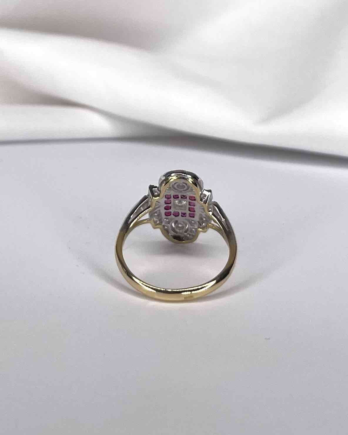 Bague Style Art Déco 12 Rubis Calibrés &amp; 25 Diamants "Zina" - Elliade Paris
