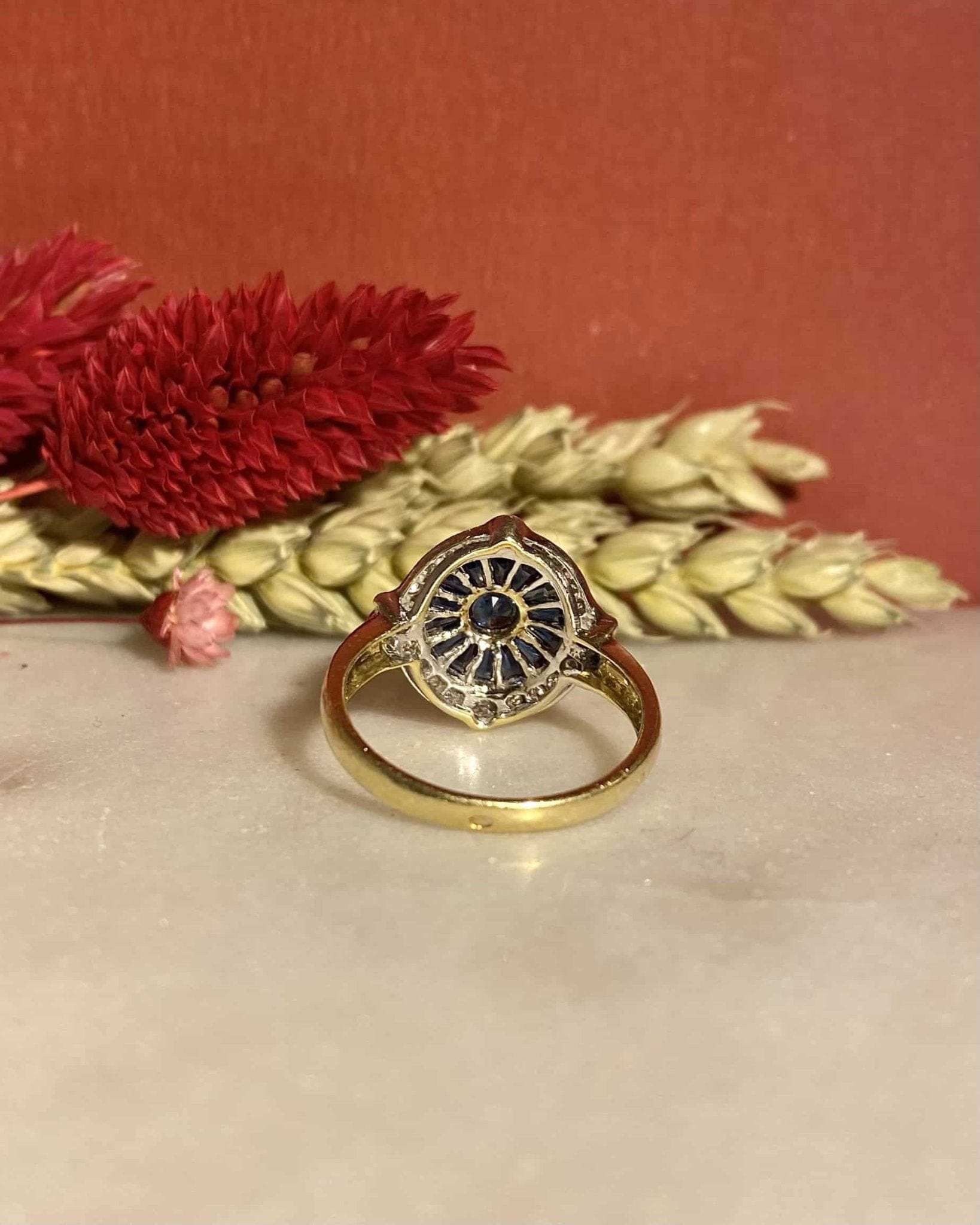 Bague Style Art - Déco 15 Saphirs &amp; 24 Diamants "Cornelia" - Elliade Paris