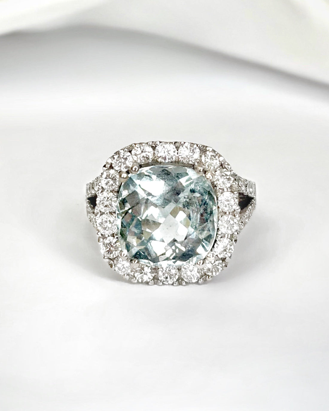 Bague Style Art - Déco Aigue - Marine 6.85 carats &amp; Diamants 1 carat &amp; Or 10,37g "Célia" - Elliade Paris
