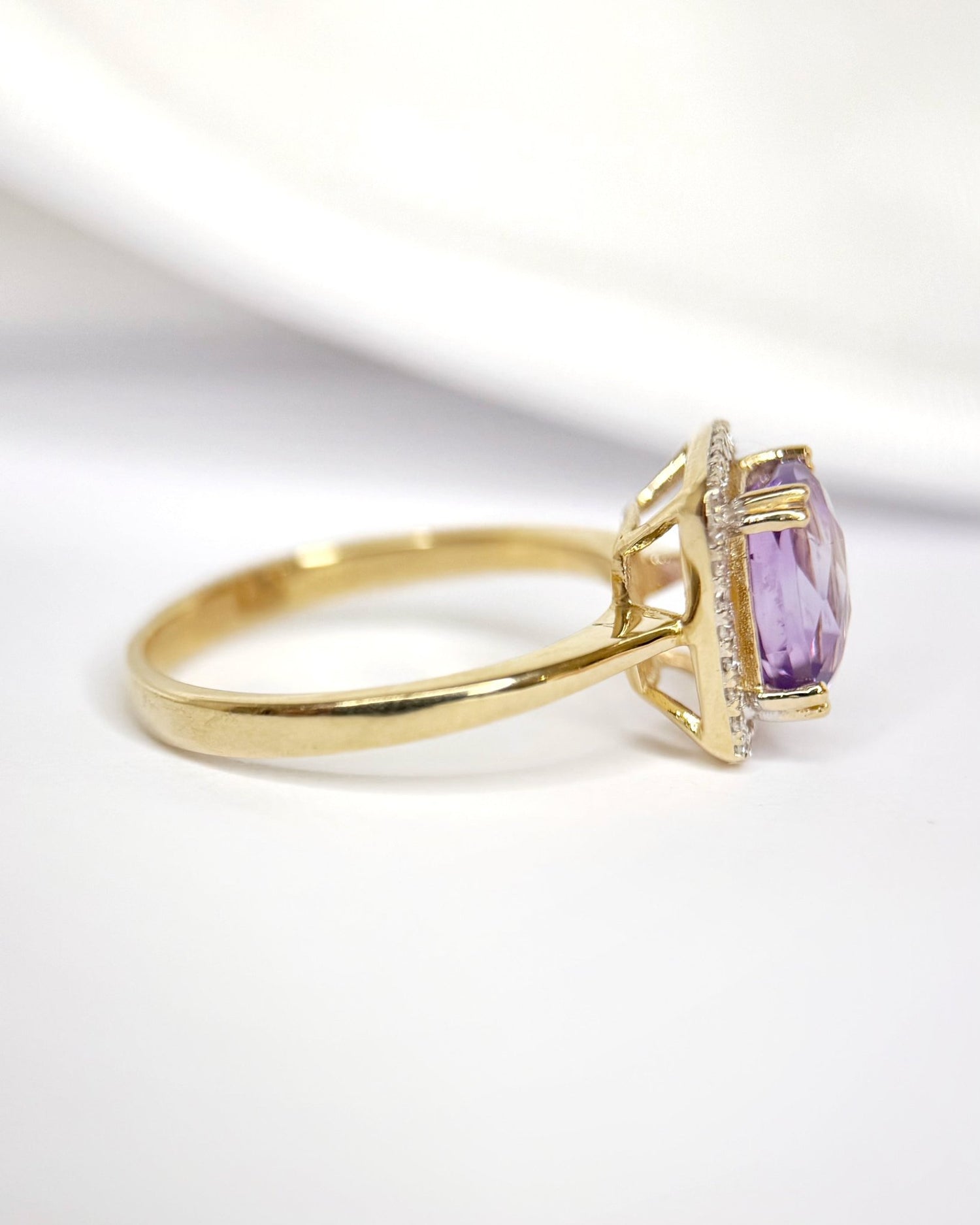 Bague Style Art-Déco Améthyste 1.64 carat &amp; Diamants "Janavi" - Elliade Paris