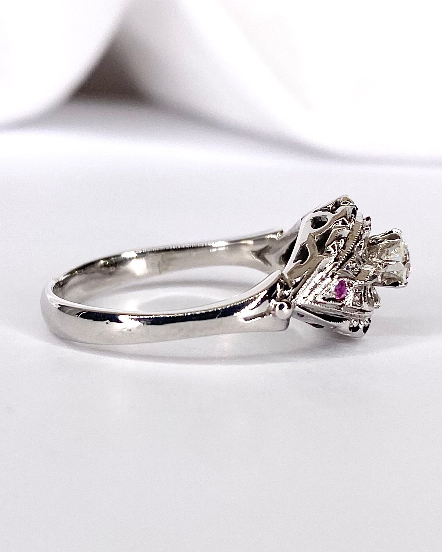 Bague Style Art Déco Diamant &amp; Rubis "Livy" - Elliade Paris