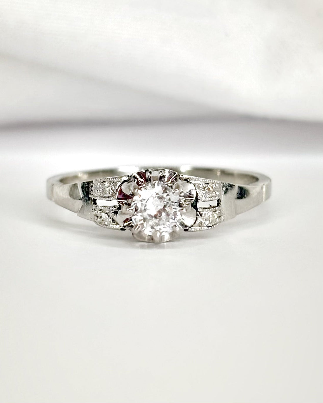 Bague Style Art-Déco Diamants 0.26 carat "Maude" - Elliade Paris