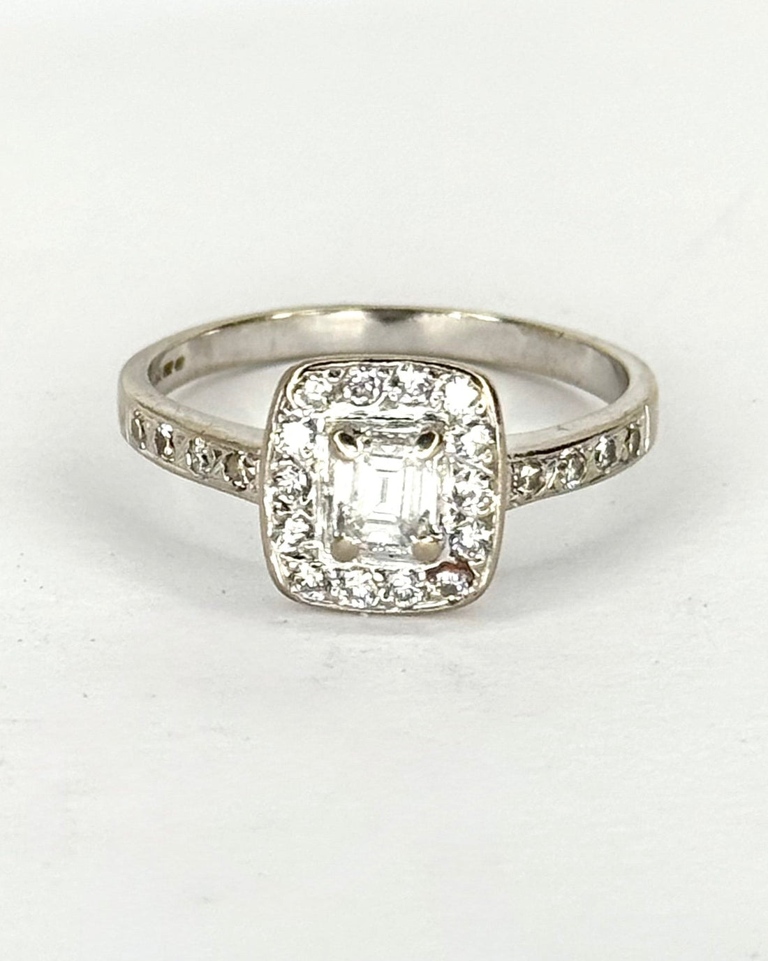 Bague Style Art-Déco Diamants 0.77 carat 4,32g "Laurice" - Elliade Paris