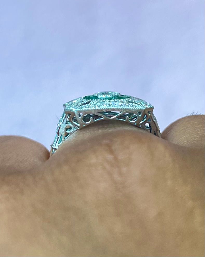 Bague Style Art-Déco Diamants 0.77 carat &amp; Émeraudes "Isolde" - Elliade Paris