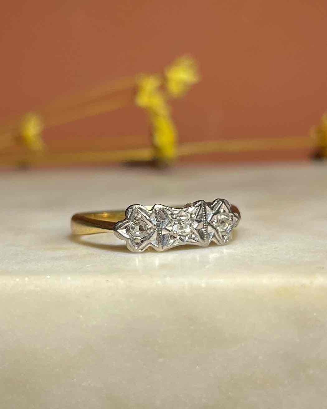 Bague Style Art-Déco Diamants &quot;Kaia&quot;