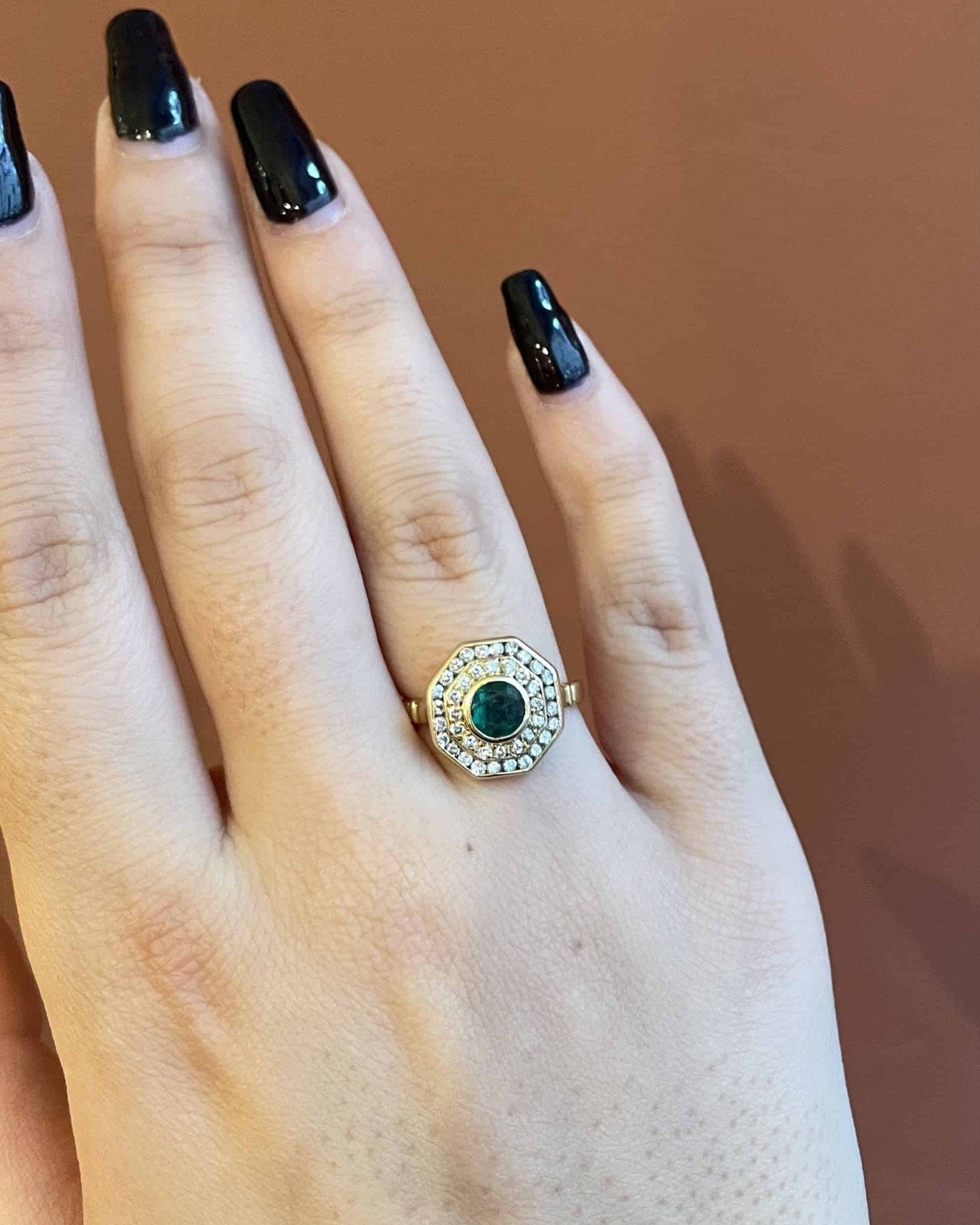 Bague Style Art - Déco Émeraude 0.55 carat &amp; 40 Diamants "Élorine" - Elliade Paris