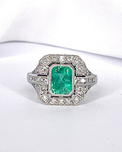 Bague Style Art-Déco Émeraude 1.40 carat &amp; Diamants 0.56 carat "Chloé" - Elliade Paris